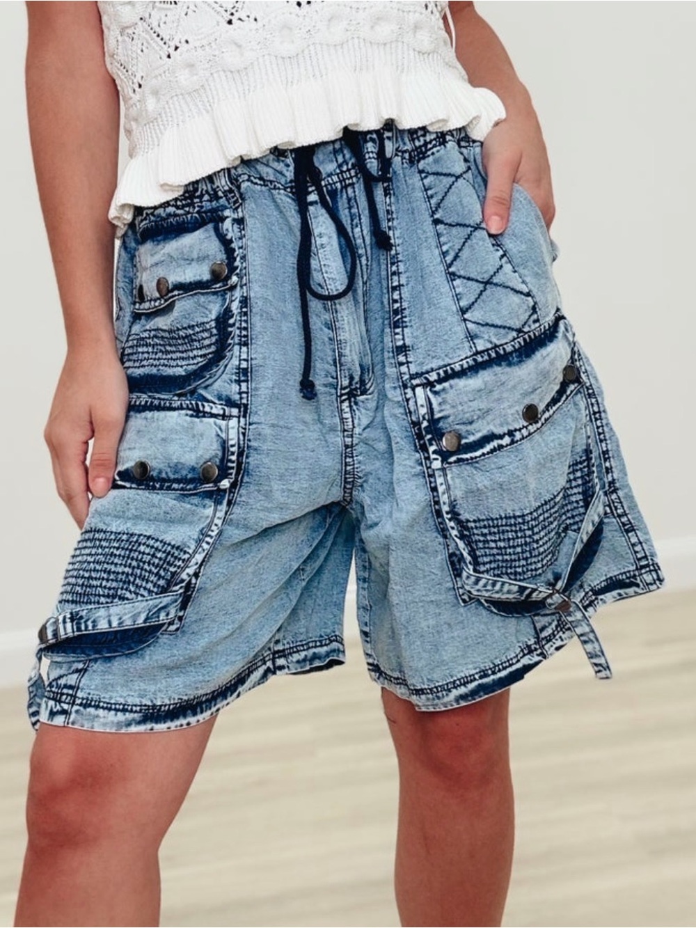 Oli & Hali 100% Tencel Bermuda cargo shorts